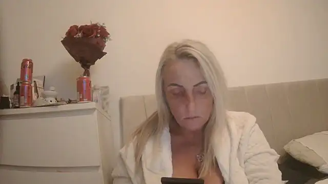 theblondecocklover (G milf) - Toy pussy