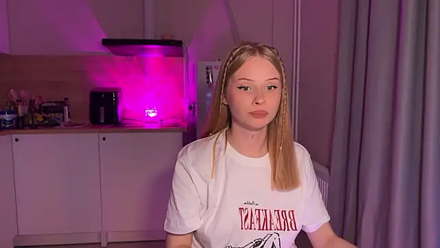 lisa_barbie - Lisa_barbie's free webcam - UK Sex Cams