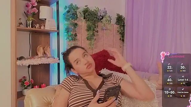 emilyrouxe - Emilyrouxe's free webcam - UK Sex Cams