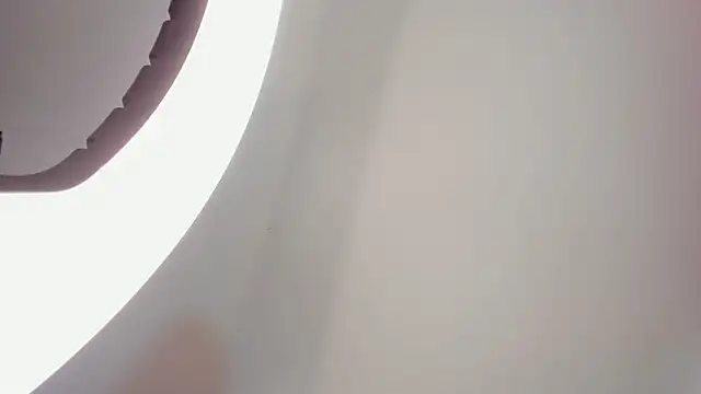 Hannahx__ live sex cam