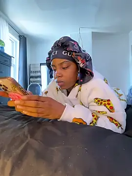 Preview of therealoshunqueen