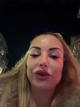 MilaMaaay live sex cam