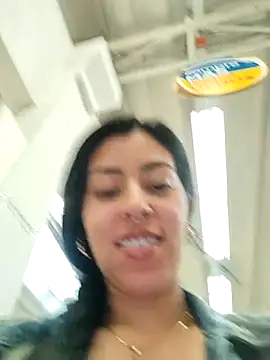 luianna - Luianna's free webcam