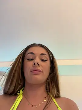 IsabellaEtthan's Stripchat show and profile