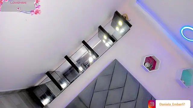 amira_ember - Amira_Ember's free webcam - UK Sex Cams