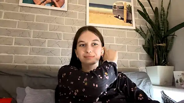 laradraggoo - LaraDraggoo's free webcam - UK Sex Cams