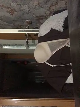 alevnaz (F milf) - Göğüs açma