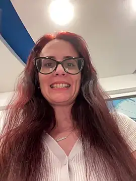 natakitten (F milf) - Nip clamps on+Shake tits in public, LT🎥