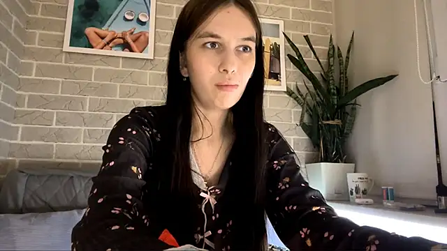 laradraggoo - LaraDraggoo's free webcam
