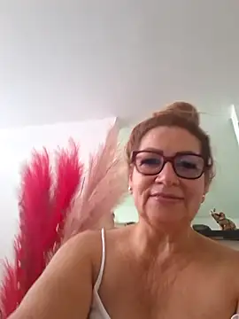 gisela27 live sex cam