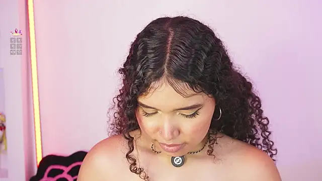 eloisesweetxx - EloiseSweetxx's free webcam - UK Sex Cams