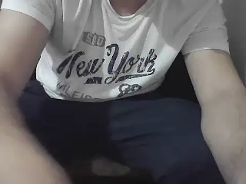 yakisiklisikici - YakisikliSikici's free webcam - UK Sex Cams