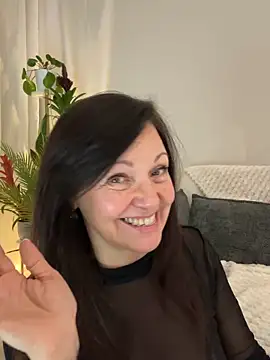 hotldyllic - HotLdyllic's free webcam - UK Sex Cams