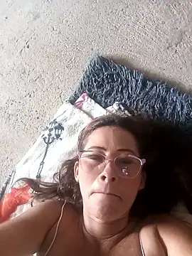 Webcam Model (Salome_69)  is live.Free join now!