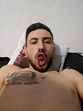 stfvataman live sex cam