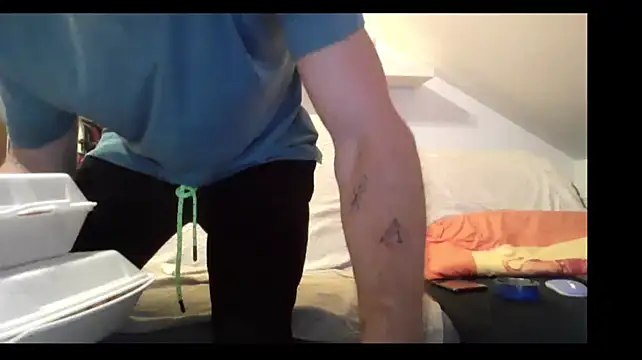 Cambitchboy live sex cam