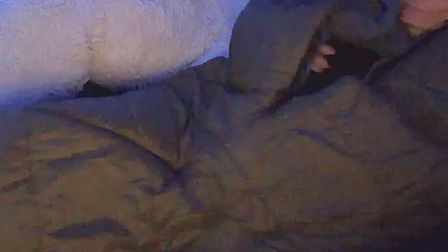 CeriseLapine live sex cam