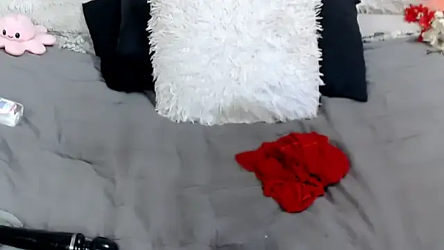 jazmin_lovay - Jazmin_Lovay's free webcam - UK Sex Cams