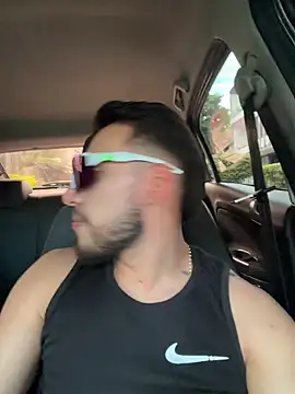 Thiago_Hill's live cam