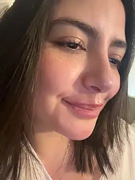 sukhakunis1 live sex cam