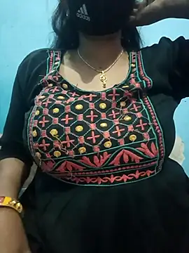 Webcam Model (Sexyradha_)  is live.Free join now!