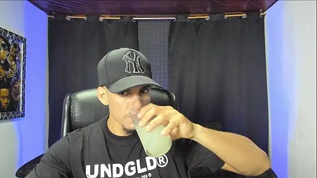 jhonnysnow17 live sex cam