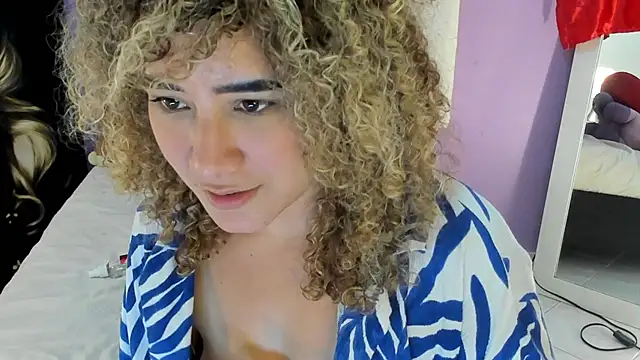 charlotte11-11 - Charlotte11-11's free webcam - UK Sex Cams