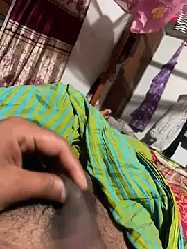 jakaksiaj (M twink) - Add oil