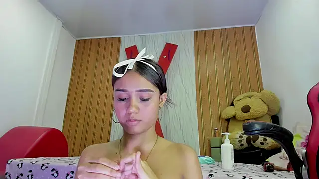 MarianaManzur live sex cam