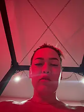 danielavegax (G young) - Fingers in my pussy in public