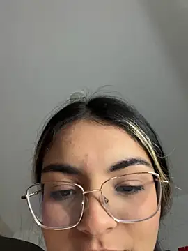 Cat2525's Live Sex Cam Show