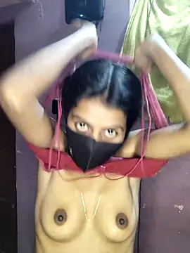 thaper_meera2 (F young) - Boobs show