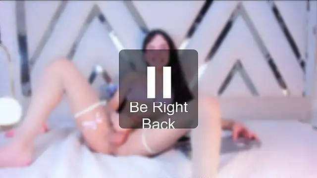 Violetbellarose1 live sex cam