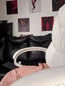 valkyria_12 - Valkyria_12's free webcam - UK Sex Cams