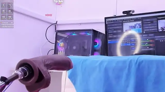 naty_girl_'s Stripchat show and profile