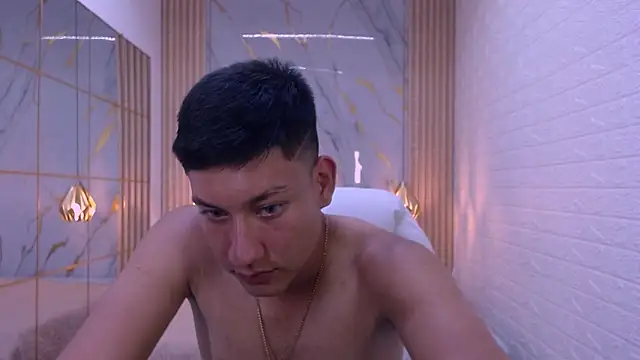 dominantboy4 - DominantBoy4's free webcam - UK Sex Cams