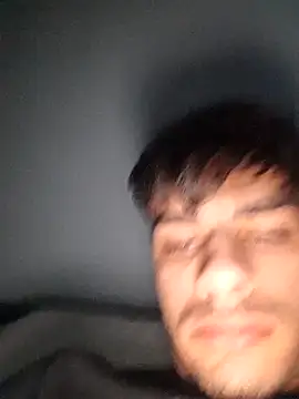 ilcazzone32's live cam