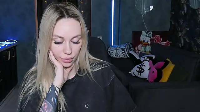 blckmirrorr - Blckmirrorr's free webcam - UK Sex Cams