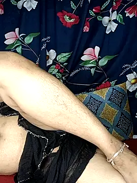 delhi_patola (F young) - Boobs show