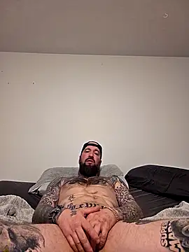 Beardedtattood live cam