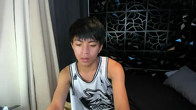 davincihugecock live sex cam