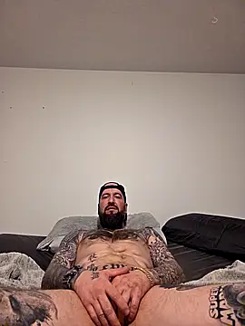 Beardedtattood's live cam