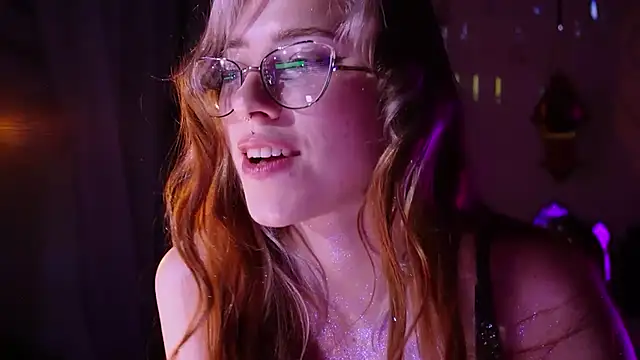 scarlett_wanner (F young) - buying a mannequin for creativity!