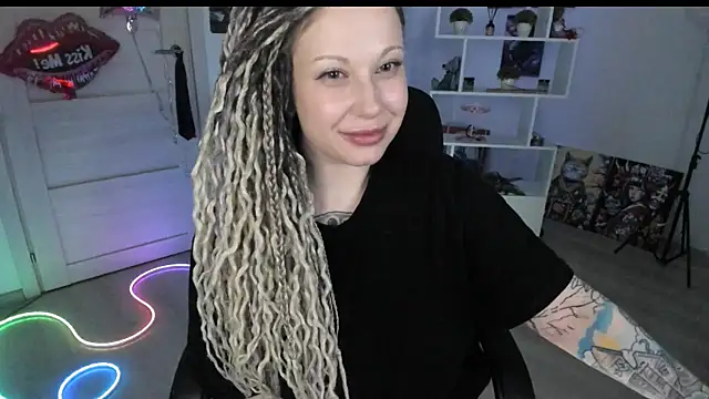 honeysallymoore - HoneySallyMoore's free webcam