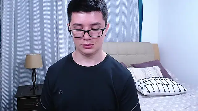 blackfoxxx69 - BlackFoXXX69's free webcam - UK Sex Cams