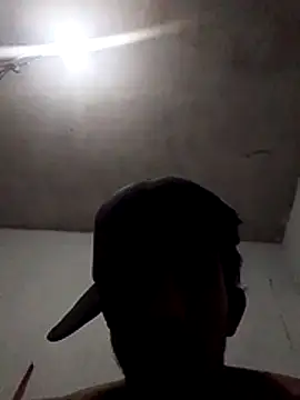 tu_chicomalo22cm - Tu_ChicoMalo22CM's free webcam - UK Sex Cams