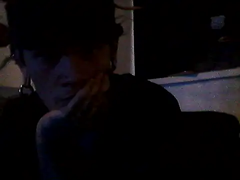 jonesdark69 - JonesDark69's free webcam - UK Sex Cams