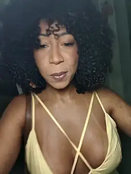 dianagolley420 Live Webcam on Stripchat