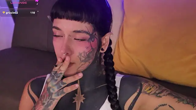 fairyflexxxx - FairyFlexxxx's free webcam