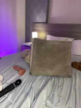 Webcam Model (MiilaBlake)  is live.Free join now!